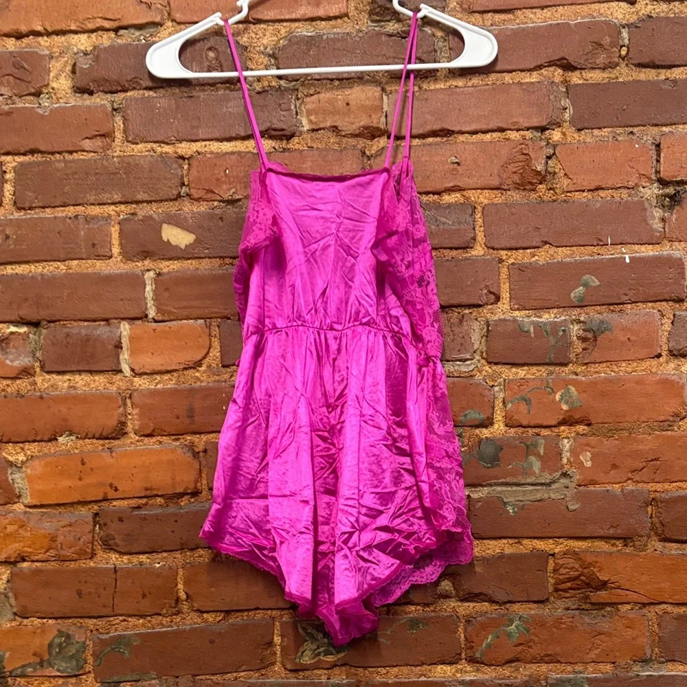 Vintage 90’s Samye Newman Hot Pink Lace Teddy Romper Size Small - Picture 3 of 6